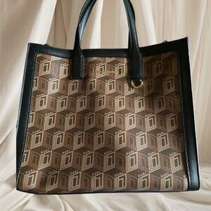 Karl Lagerfeld Paris. Maybelle bag